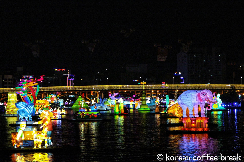 festival des lanternes de Jinju