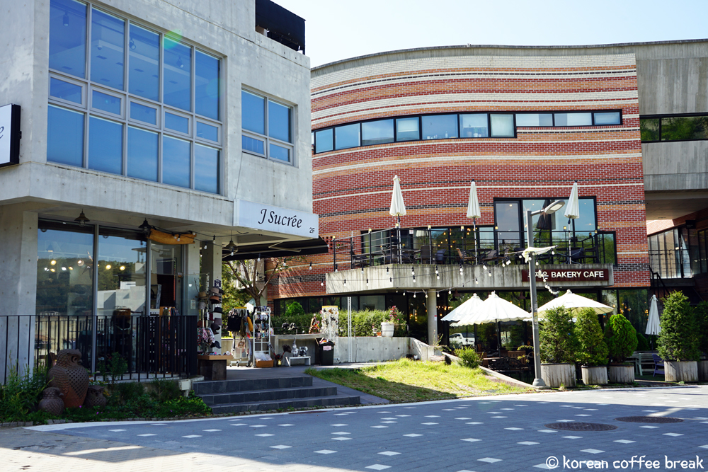 Heyri Art Village (헤이리 예술마을)